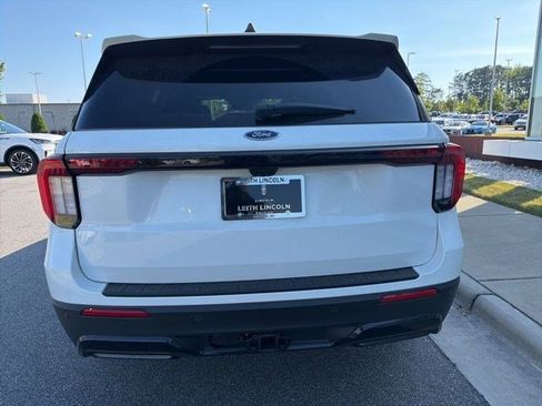 Used 2025 Ford Explorer ST-Line w/ Premium Package RWD image 4