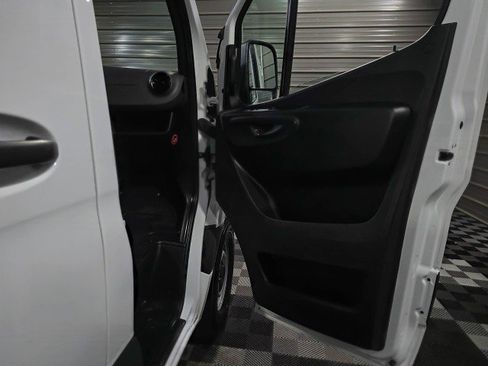 Used 2023 Mercedes-Benz Sprinter 2500 image 30