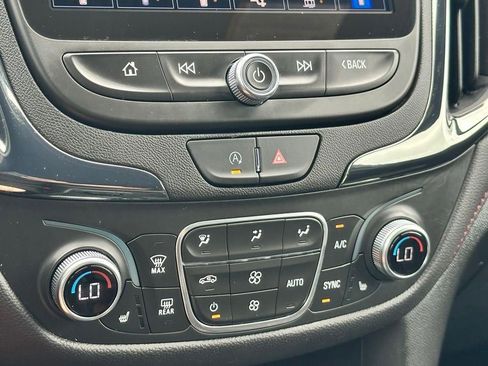 Used 2024 Chevrolet Equinox RS FWD image 19