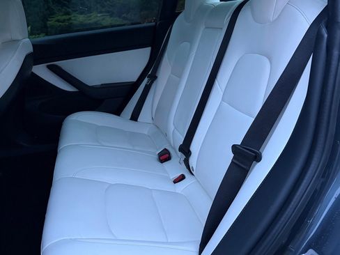 Used 2020 Tesla Model 3 Performance AWD/4WD image 17