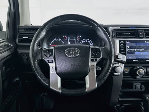 Used 2021 Toyota 4Runner SR5 AWD/4WD image 17
