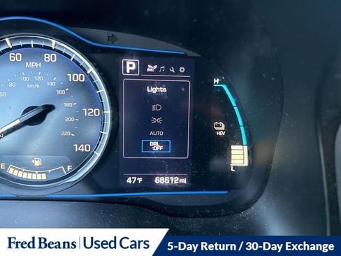 Used 2019 Hyundai Ioniq Plug-In Hybrid image 21