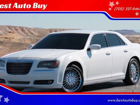 Used 2013 Chrysler 300 S RWD image 1