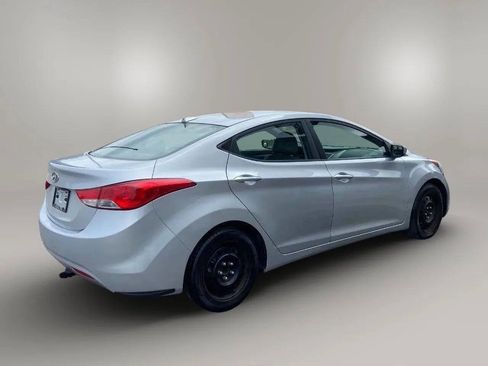 Used 2011 Hyundai Elantra GLS image 6