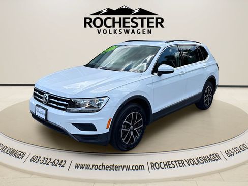 Used 2021 Volkswagen Tiguan SE w/ Panoramic Sunroof Package AWD/4WD image 2