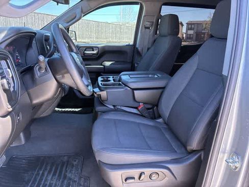 Used 2025 Chevrolet Silverado 1500 Custom image 17
