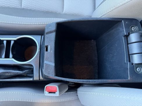 Used 2018 Toyota Corolla LE image 23