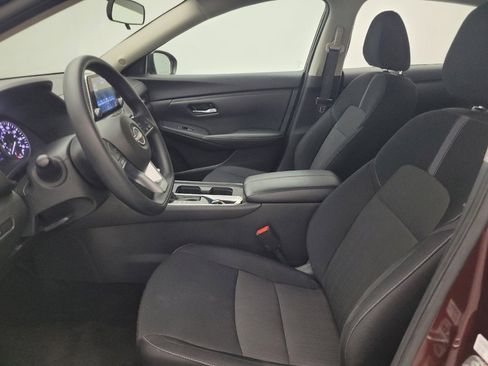 Used 2024 Nissan Sentra SV FWD image 17