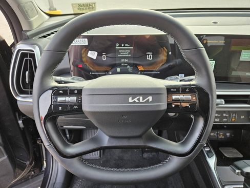 New 2026 Kia Sorento S image 14