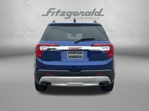 Used 2023 GMC Acadia SLT image 4