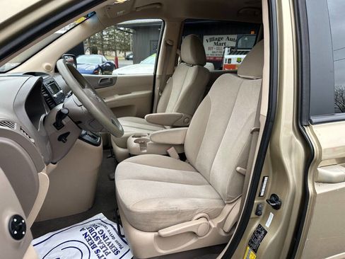 Used 2009 Kia Sedona LX w/ PWR Pkg image 18