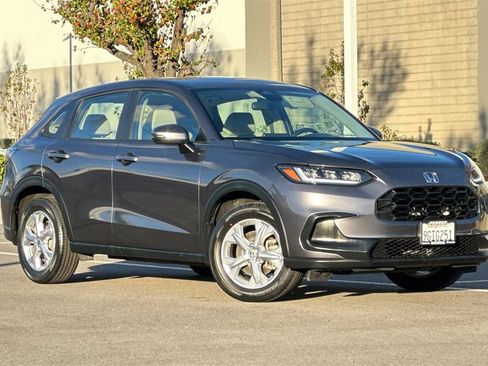 Used 2023 Honda HR-V LX image 2