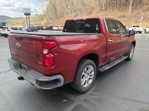 Used 2024 Chevrolet Silverado 1500 LTZ w/ LTZ Premium Package image 3