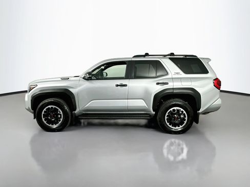 Certified 2025 Toyota 4Runner TRD Off-Road AWD/4WD image 4