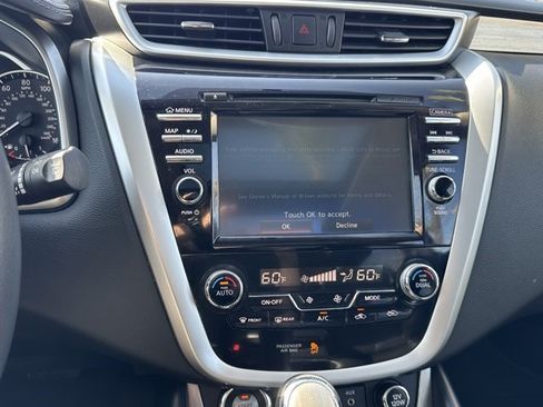 Used 2018 Nissan Murano Platinum w/ Cargo Package FWD image 13