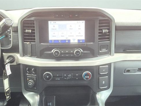 Used 2021 Ford F150 XLT image 15