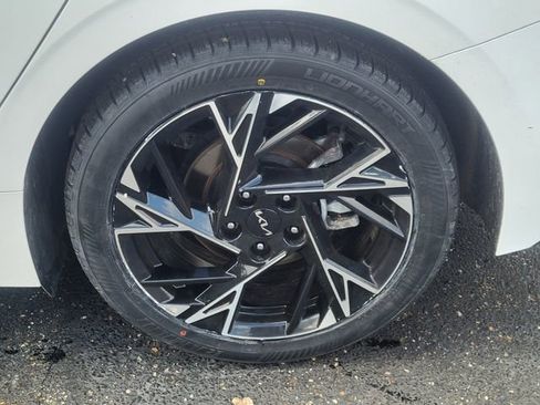 Used 2025 Kia K5 GT-Line w/ GT-Line Premium Package image 6