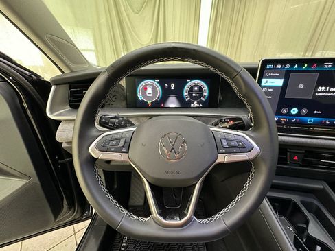 Used 2025 Volkswagen Tiguan S w/ 18" Wheel Package AWD/4WD image 22