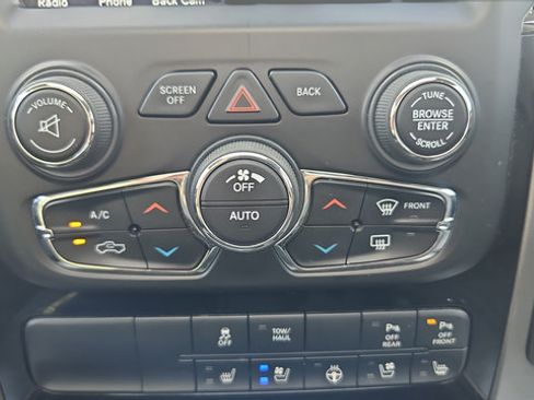 Used 2018 RAM 1500 Sport w/ Convenience Group AWD/4WD image 19