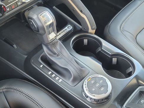 New 2026 Ford Bronco Badlands image 57