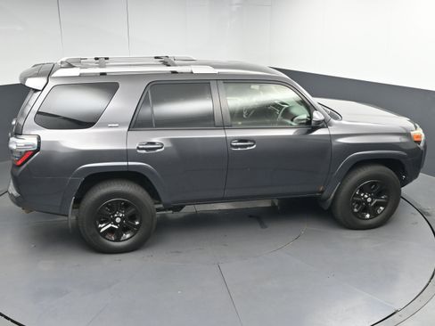 Used 2016 Toyota 4Runner SR5 image 25