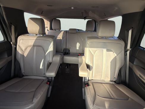Used 2019 Ford Expedition Limited w/ Equipment Group 302A RWD image 25