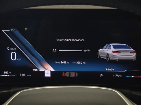 Certified 2025 BMW 330i Sedan w/ Convenience Package image 16