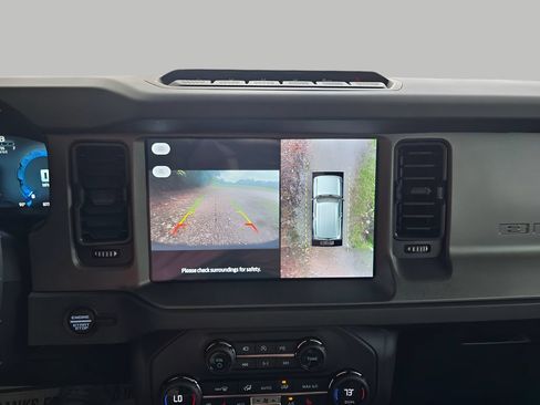 Used 2025 Ford Bronco Badlands AWD/4WD image 23
