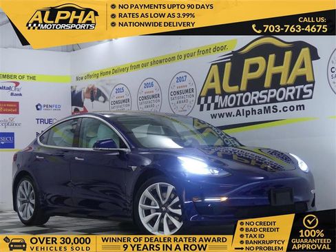 Used 2018 Tesla Model 3 Long Range RWD image 1