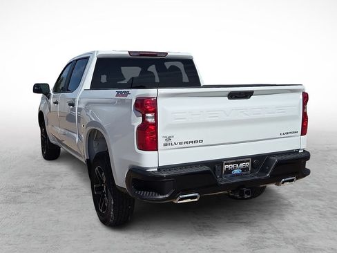 Used 2025 Chevrolet Silverado 1500 Custom Trail Boss AWD/4WD image 8