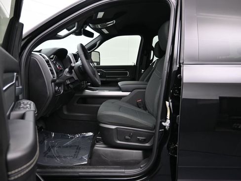 New 2026 RAM 2500 Big Horn AWD/4WD image 20
