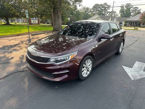 Used 2016 Kia Optima LX w/ Option Group 014 FWD image 3