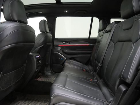 Used 2022 Jeep Grand Cherokee L Overland AWD/4WD image 25