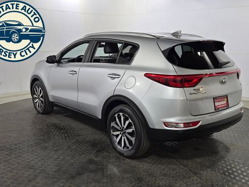 Used 2019 Kia Sportage EX FWD image 5