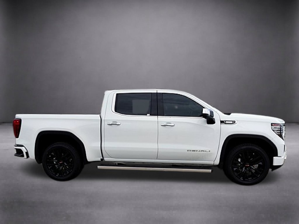 Used 2023 GMC Sierra 1500 Denali w/ Denali Reserve Package AWD/4WD image 3