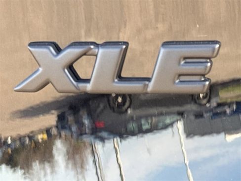 New 2025 Toyota RAV4 XLE image 21