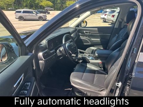 Used 2025 Kia Telluride S FWD image 17