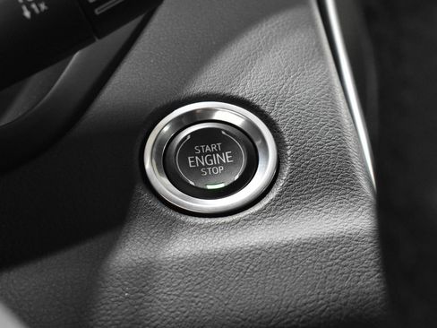 Certified 2023 Cadillac XT4 Sport w/ Cold Weather Package image 15