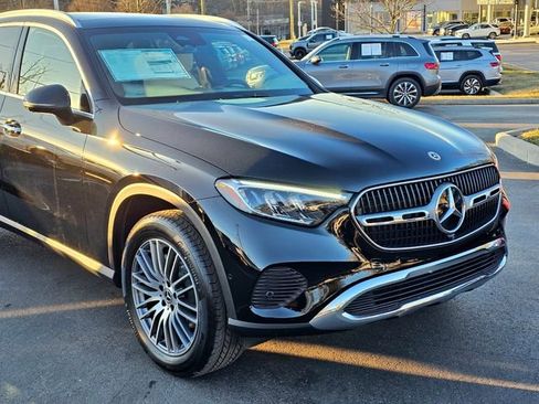 New 2026 Mercedes-Benz GLC 300 4MATIC image 2