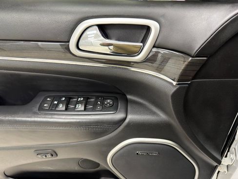 Used 2016 Jeep Grand Cherokee High Altitude image 15