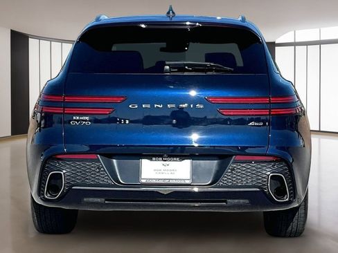 Used 2022 Genesis GV70 2.5T AWD/4WD image 4