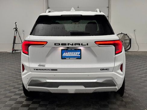 New 2026 GMC Terrain Denali w/ LPO, Black Badging Package image 11