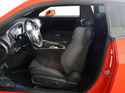 Used 2022 Dodge Challenger GT image 19