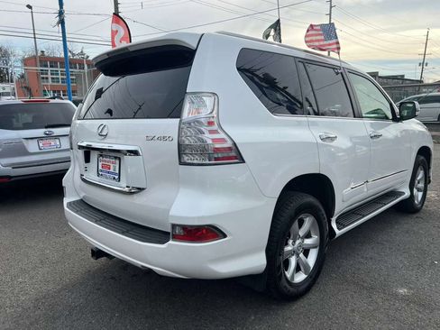 Used 2014 Lexus GX 460 image 9