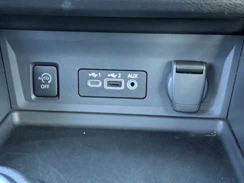 Used 2025 Nissan Sentra SV image 21