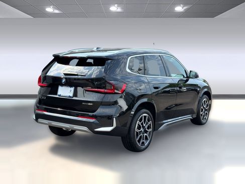 Used 2026 BMW X1 xDrive28i AWD/4WD image 9