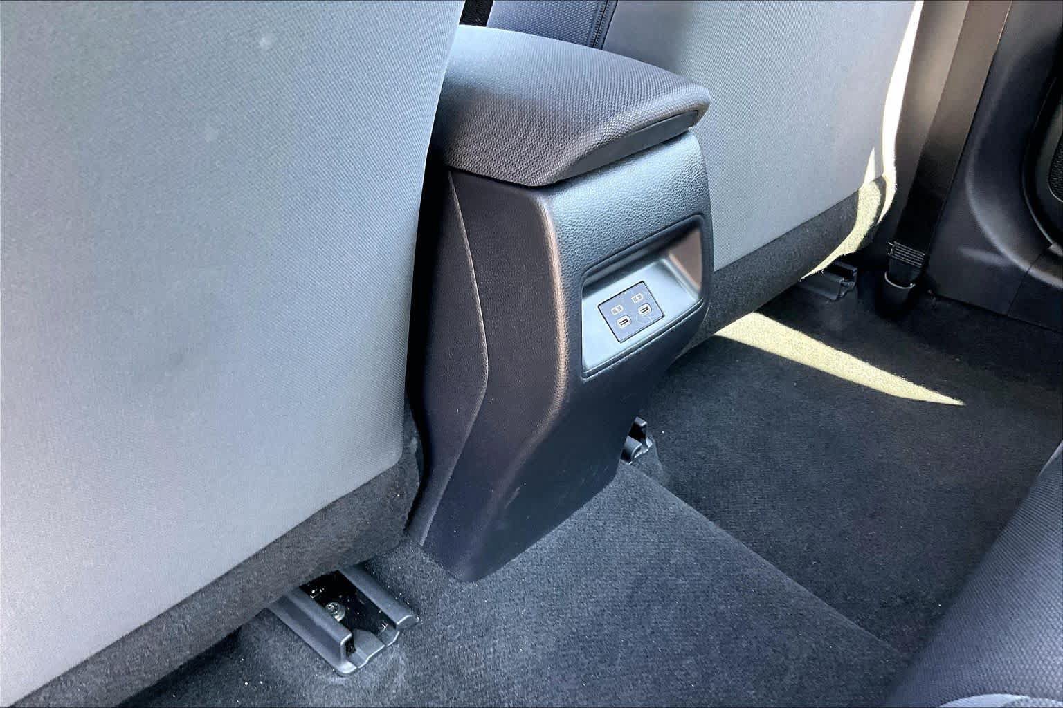 Used 2026 Toyota Corolla LE FWD image 32