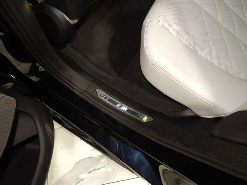 Used 2023 BMW X6 xDrive40i w/ M Sport Package image 26