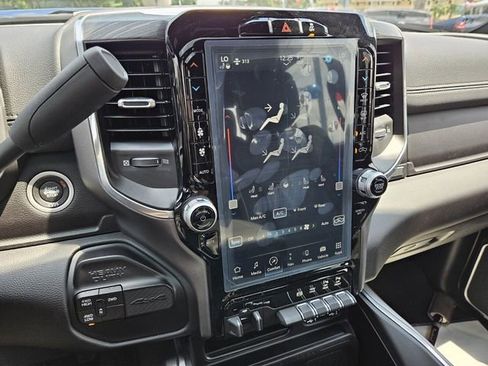 Used 2024 RAM 2500 Laramie w/ Sport Appearance Package image 16