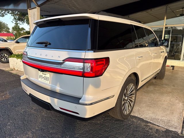 Used 2020 Lincoln Navigator Reserve w/ Luxury Package AWD/4WD image 16